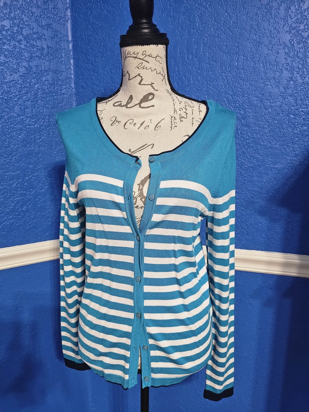2 Ava Sweaters/Cardigans - Picture 7 of 10